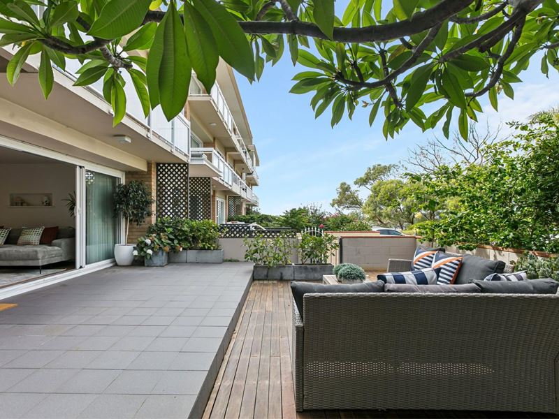 8/24 Richardson Avenue, Claremont