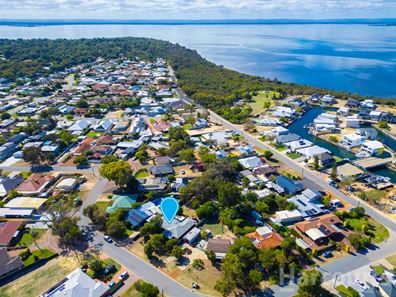 29 King Drive, Wannanup WA 6210
