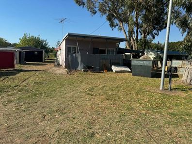 2 Roy Road, Coodanup WA 6210