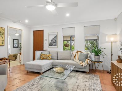 4A Wongan Avenue, White Gum Valley WA 6162