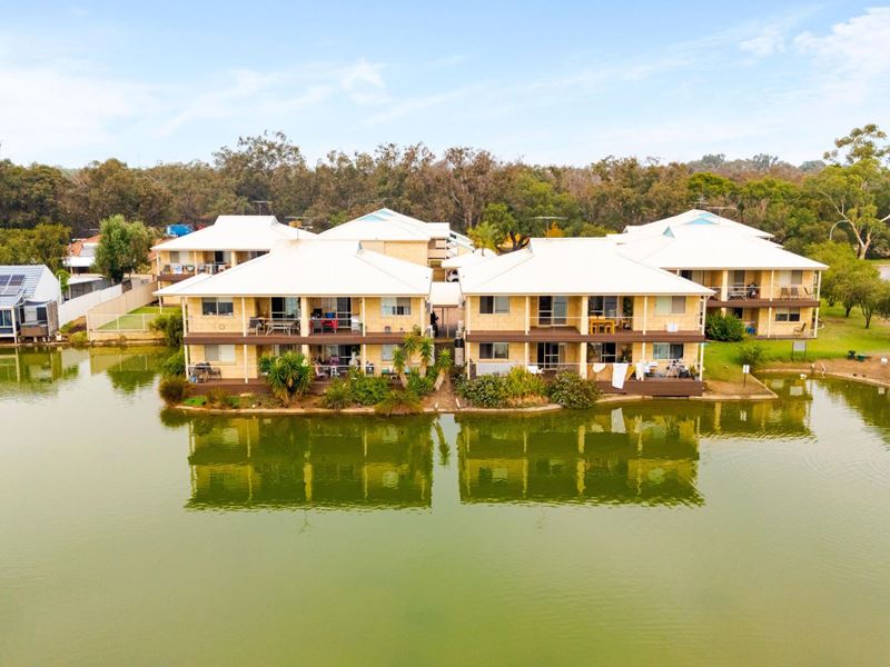 1 Lakes Crescent, South Yunderup