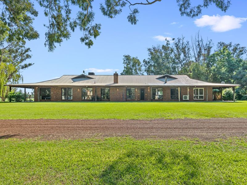 76 James Road, Hamel WA 6215