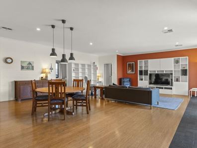 16 Sinclair Vista, Lakelands WA 6180