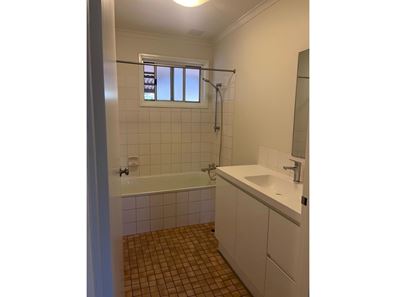 34 Allambi Way, Tom Price WA 6751