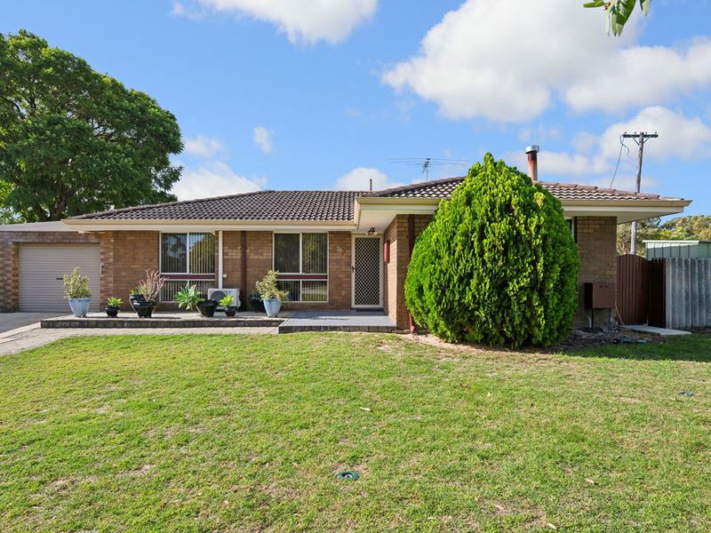 28 Lowanna Way, Armadale WA 6112