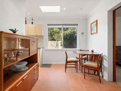 28 Lowanna Way, Armadale WA 6112