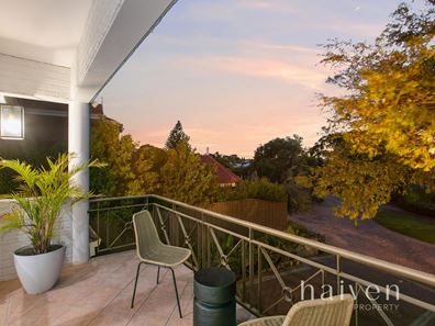 12 Bromilow Green, Mount Claremont WA 6010