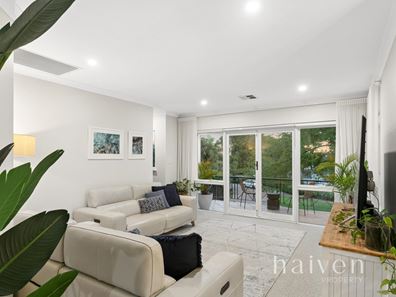 12 Bromilow Green, Mount Claremont WA 6010
