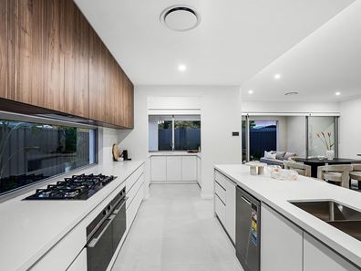 151a The Strand, Bedford WA 6052