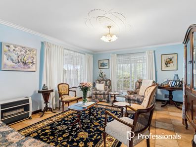 152 Williams Street, Gooseberry Hill WA 6076