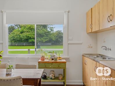 64 Waterloo Road, Paradise WA 6236