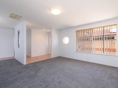 186B Forest Lakes Drive, Thornlie WA 6108
