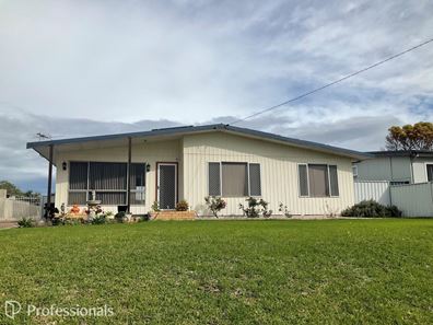 26 Arthur Street, Castletown WA 6450