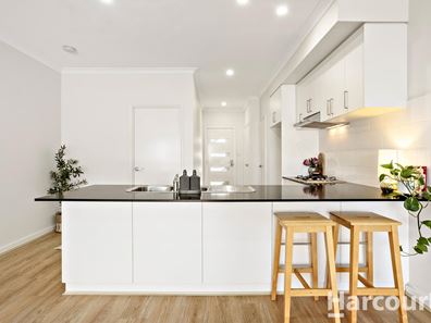 18/15 Kardan Loop, Falcon WA 6210