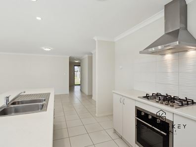 7 Clay Street, Eden Hill WA 6054