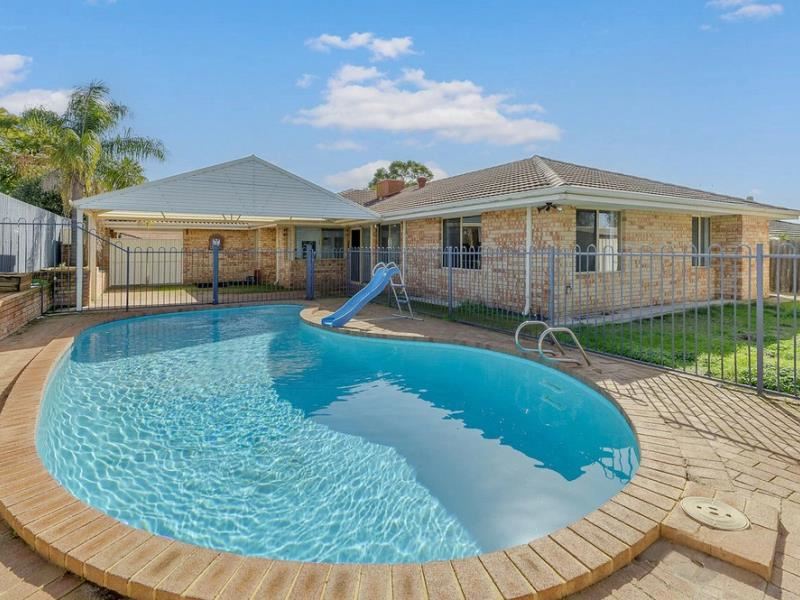 12 Sovereign Drive, Thornlie WA 6108