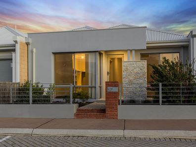 17 Carinata Crescent, Byford WA 6122