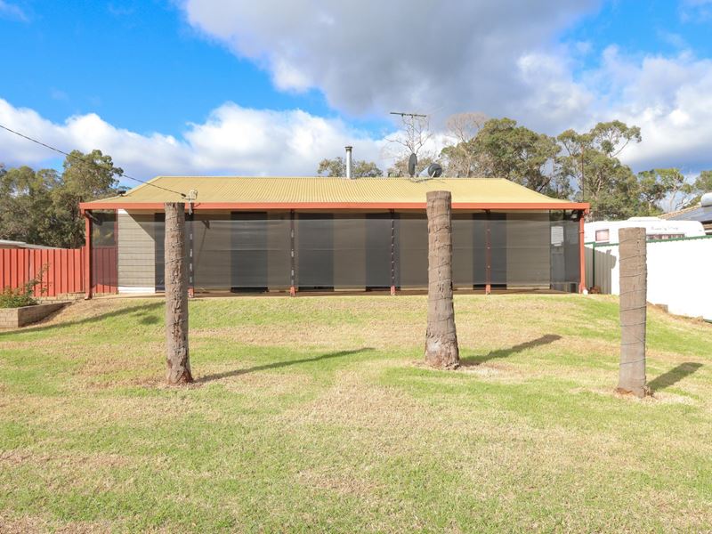 14 Railway Avenue, North Dandalup WA 6207