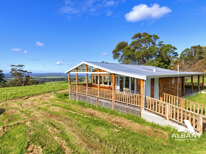 40 Mountain Road East, Bornholm