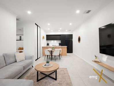 8/3 Garston Way, North Coogee WA 6163