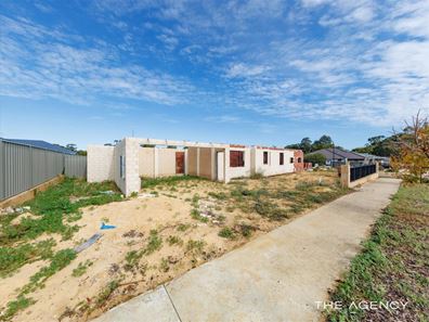 14 Catkin Street, Kwinana Town Centre WA 6167
