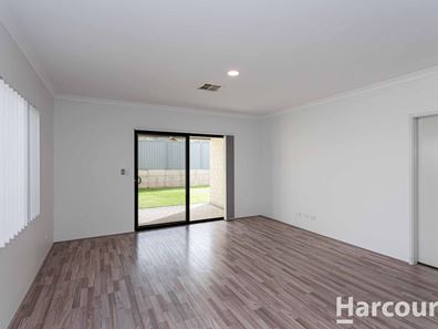 8 Aspe Way, Alkimos WA 6038