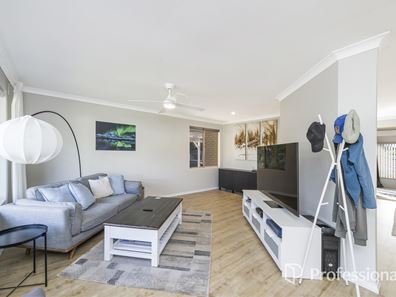 6 Starcap Place, Quinns Rocks WA 6030
