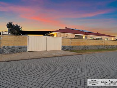 10 Sumner Rise, Success WA 6164