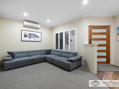 10 Sumner Rise, Success WA 6164