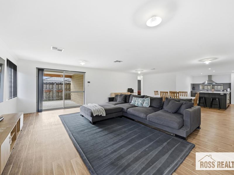 9 Glamorgan Loop, Ellenbrook