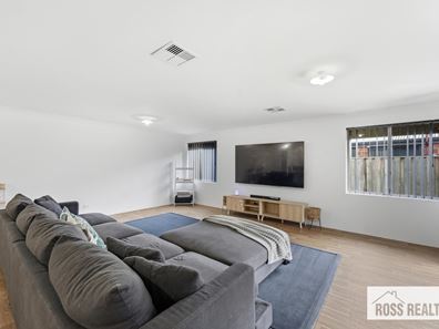 9 Glamorgan Loop, Ellenbrook WA 6069