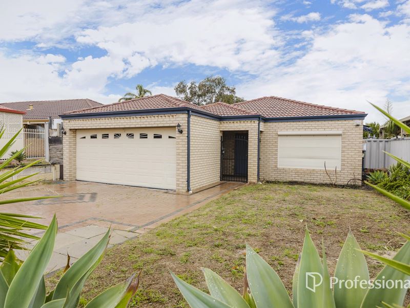 10 Beeston Crescent, Marangaroo WA 6064