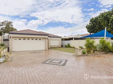 10 Beeston Crescent, Marangaroo WA 6064