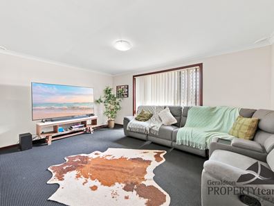 28 Petchell Street, Rangeway WA 6530