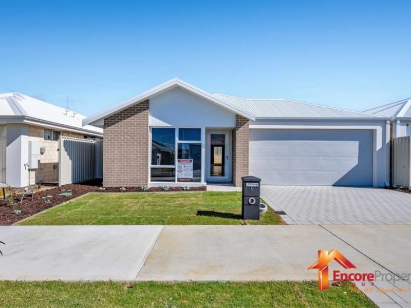 5 Arno Way, Golden Bay WA 6174