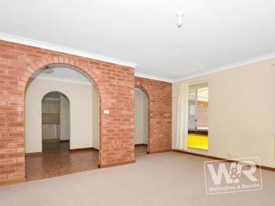 12 Beaufort Road, Yakamia WA 6330