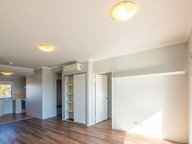20/2 Royston Link, Butler WA 6036