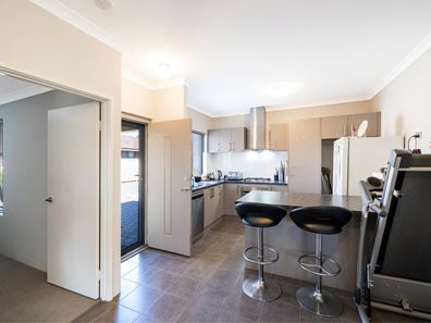4/42 Loton Avenue, Midland WA 6056