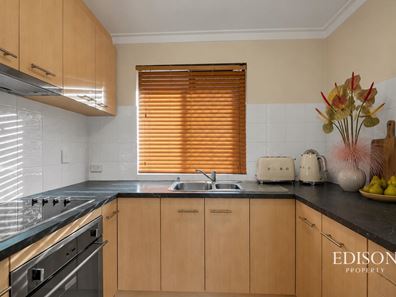 1/67 Chaucer Street, Yokine WA 6060
