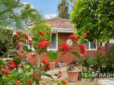 73 Girrawheen Avenue, Girrawheen WA 6064