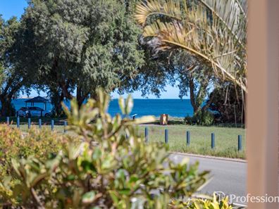 112 Kempton Street, Bluff Point WA 6530