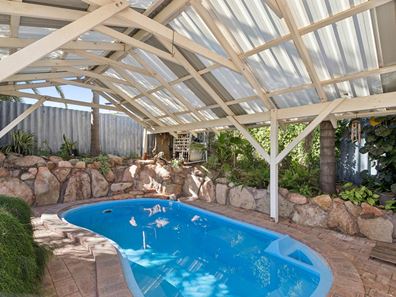 102 Lagoon Drive, Yanchep WA 6035