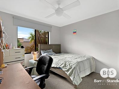 6 Wuraming Bend, Dalyellup WA 6230