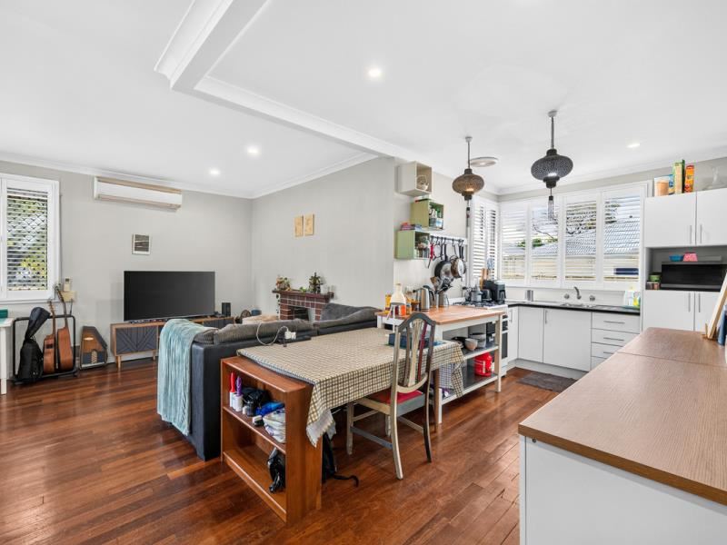 24 Eureka Road, Wilson WA 6107