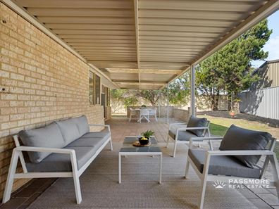 60 St Andrews Loop, Cooloongup WA 6168