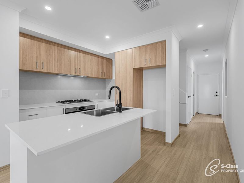 2/1 Webber Street, Willagee WA 6156
