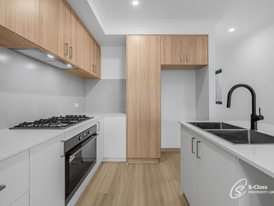 2/1 Webber Street, Willagee WA 6156