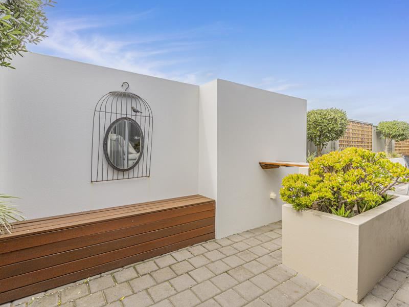 19 Bronze Street, Eglinton