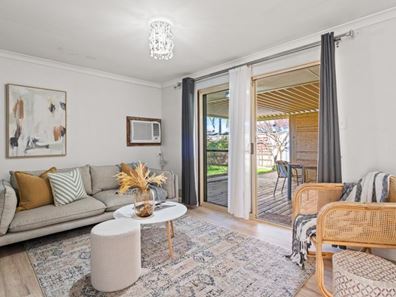 88 Gnangara Drive, Waikiki WA 6169