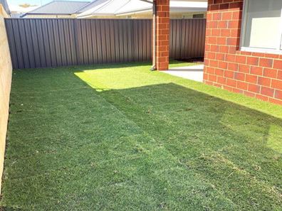 14 Orchardleigh  Boulevard, Lakelands WA 6180